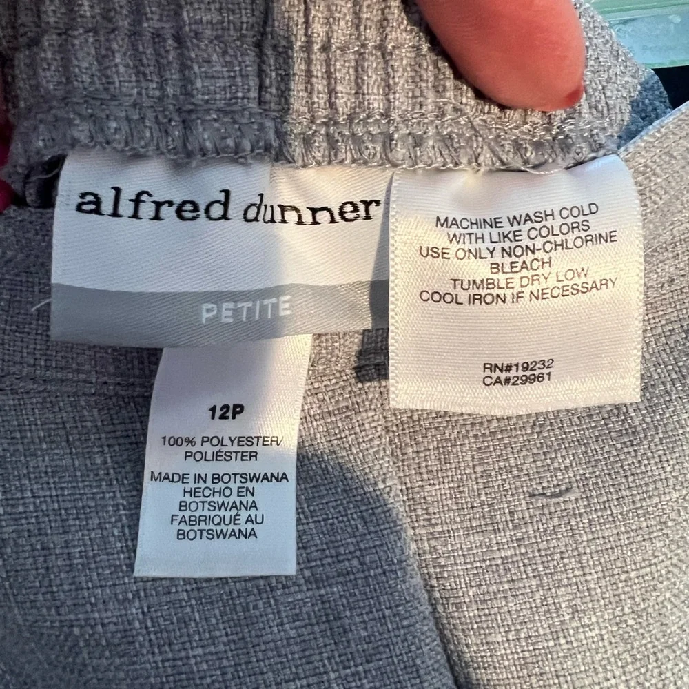 Alfred Dunner Petite Gray Trousers - Picture 2 of 6